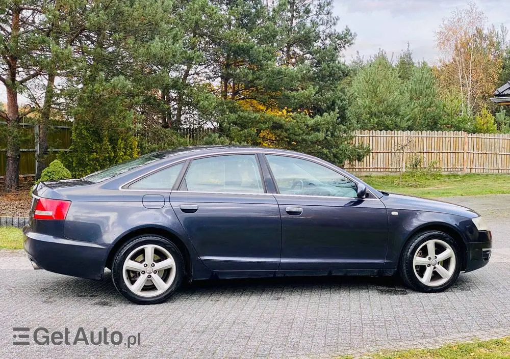 AUDI A6 Limousine 