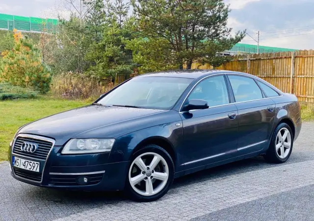 AUDI A6 Limousine 