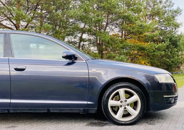 AUDI A6 Limousine 