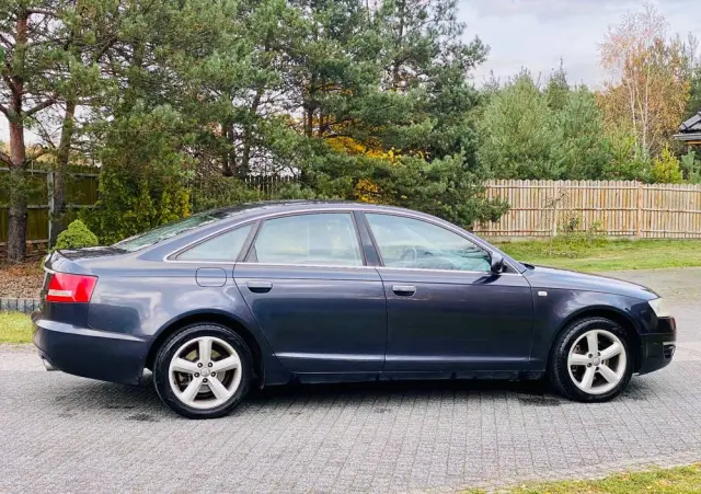 AUDI A6 Limousine 