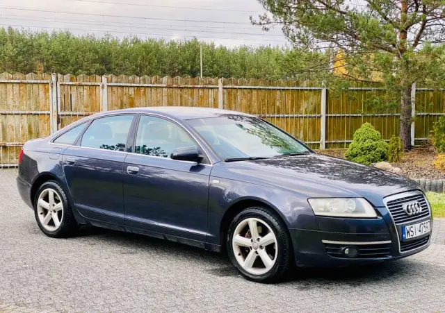 AUDI A6 Limousine 