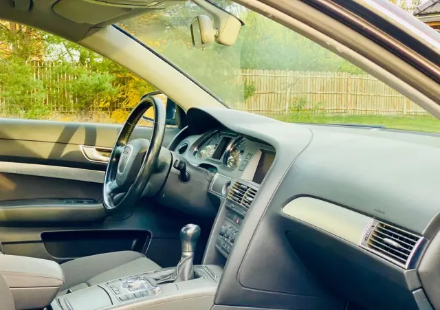 AUDI A6 Limousine 