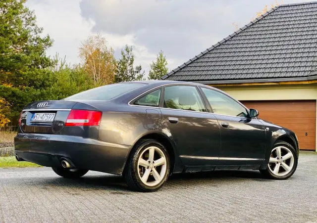 AUDI A6 Limousine 