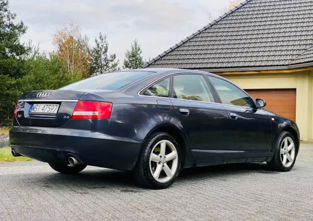 AUDI A6 Limousine 