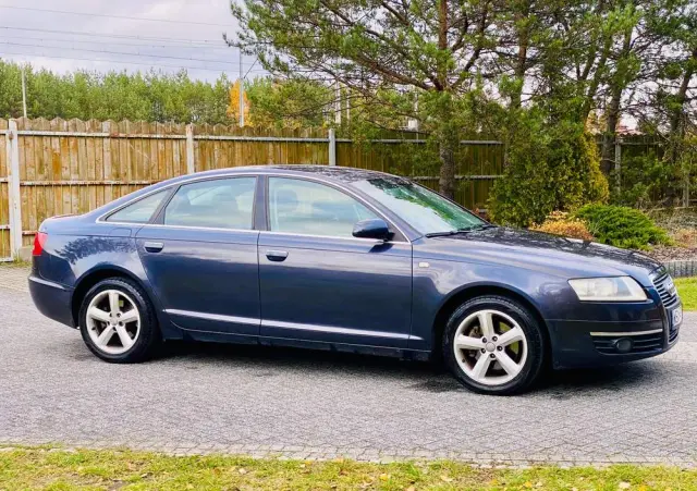 AUDI A6 Limousine 