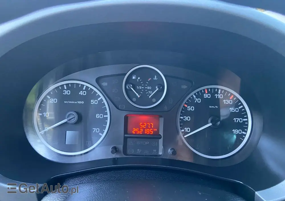 PEUGEOT Partner Tepee BlueHDi 100 Stop&Start ETG6 Active