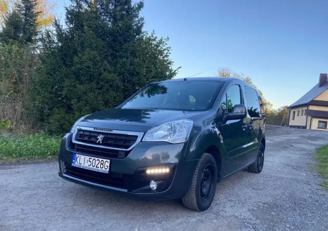 PEUGEOT Partner Tepee BlueHDi 100 Stop&Start ETG6 Active