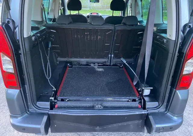 PEUGEOT Partner Tepee BlueHDi 100 Stop&Start ETG6 Active