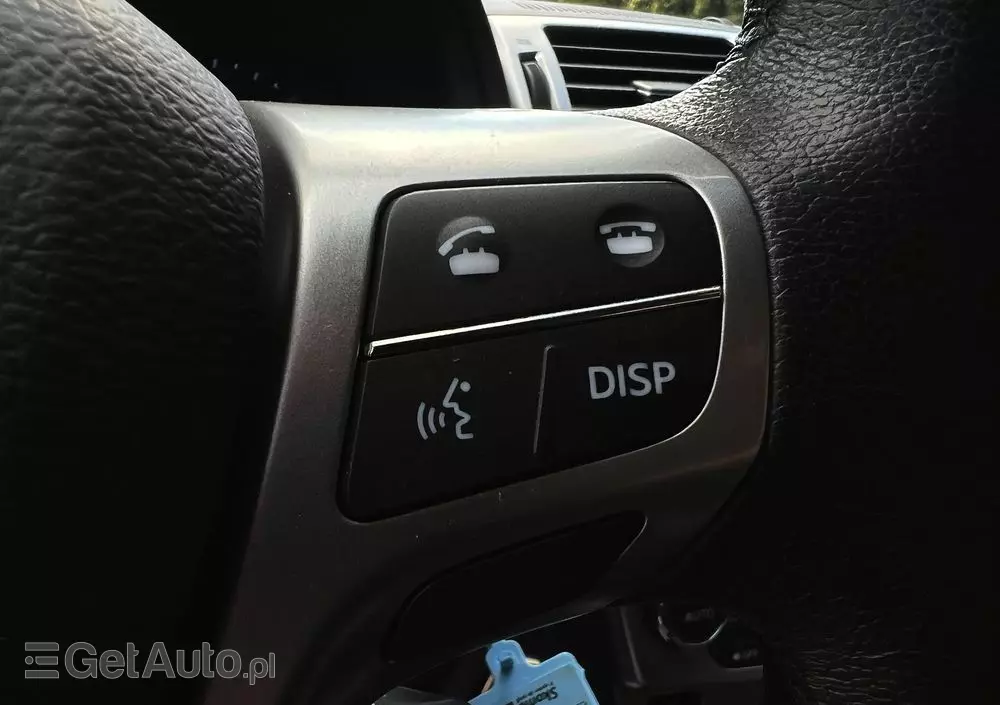 TOYOTA Avensis 1.8 Premium