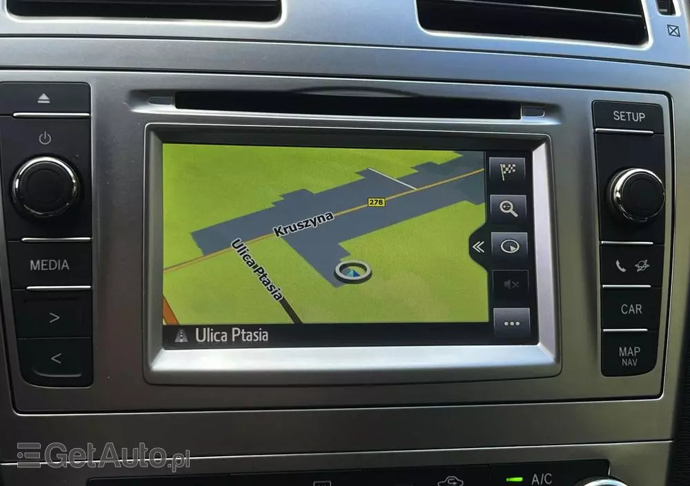 TOYOTA Avensis 1.8 Premium