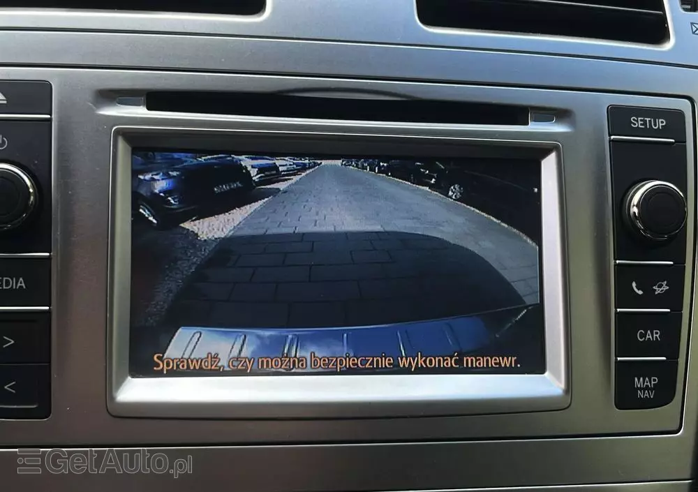 TOYOTA Avensis 1.8 Premium