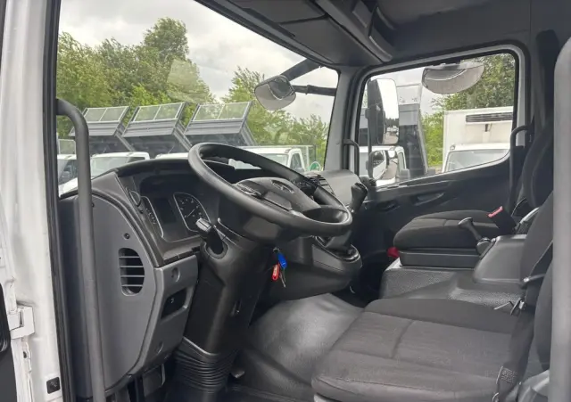 MERCEDES-BENZ 818 821 921 1018 1221 1218 1224 1523 1527 