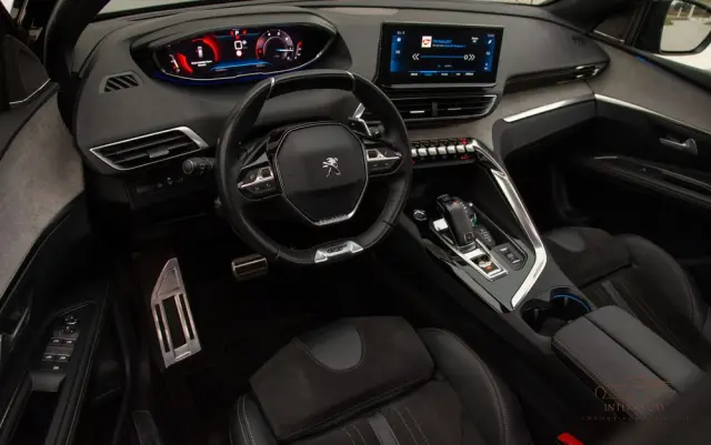 PEUGEOT 5008 2.0 BlueHDi GT Pack S&S EAT8