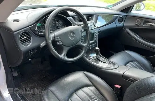 MERCEDES-BENZ CLS 