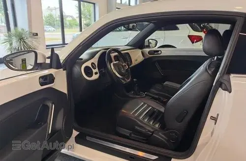 VOLKSWAGEN Beetle 