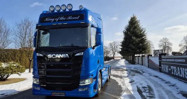 SCANIA SCANIA///R540///6×4///2021///RETARDER///SKÓRY///FULL LED///CAŁY NA PODUSZKACH///NAWIGACJA///ALUMINIOWE FELGI///WYŚWIETLACZ OBCIĄŻENIA///ZABUDOWY MIĘDZYOSIOWE///BARDZO BOGATA WERSJA///STAN BARDZO DOBRY 