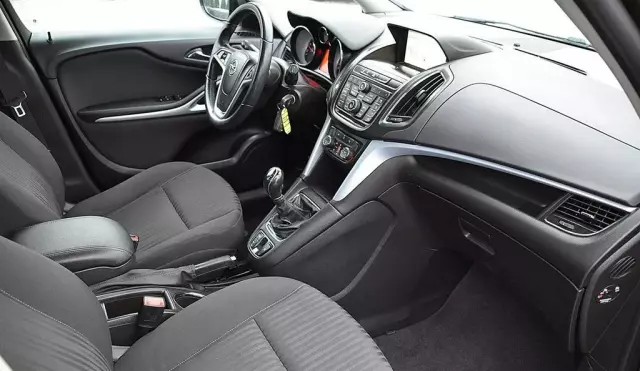 OPEL Zafira 