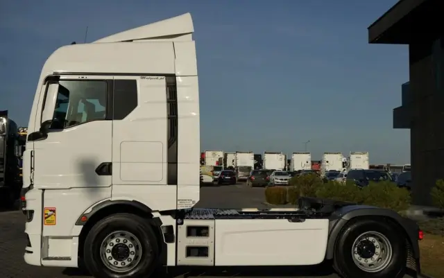 MAN TGX 18.510 / GM / RETARDER / KLIMA POSTOJOWA  / NAVI 