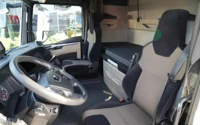 MAN TGX 18.510 / GM / RETARDER / KLIMA POSTOJOWA  / NAVI 