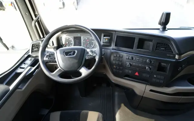 MAN TGX 18.510 / GM / RETARDER / KLIMA POSTOJOWA  / NAVI 