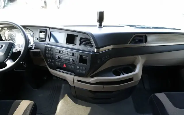 MAN TGX 18.510 / GM / RETARDER / KLIMA POSTOJOWA  / NAVI 