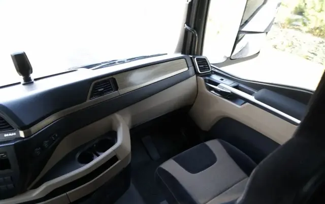 MAN TGX 18.510 / GM / RETARDER / KLIMA POSTOJOWA  / NAVI 