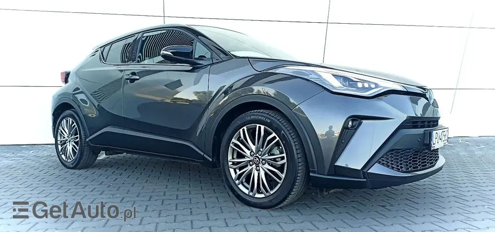 TOYOTA C-HR 