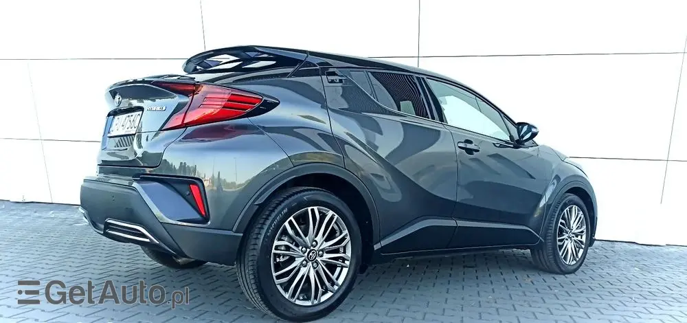 TOYOTA C-HR 