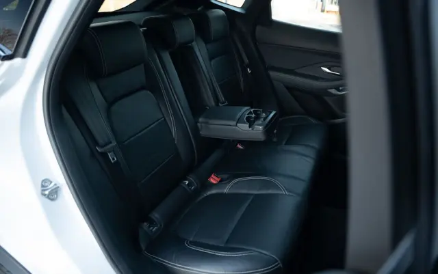 JAGUAR E-Pace D180 AWD R-Dynamic S