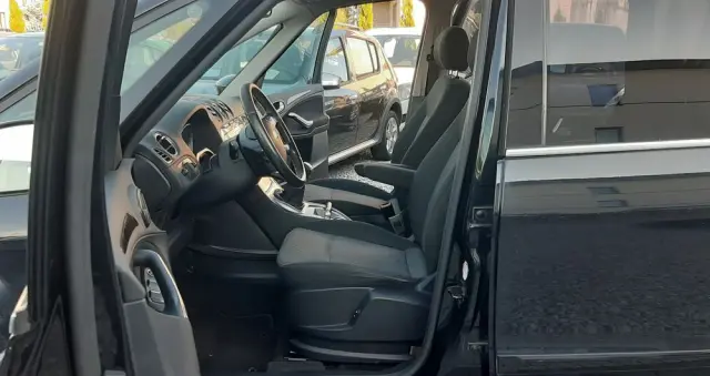 FORD Galaxy 2.0 Ghia