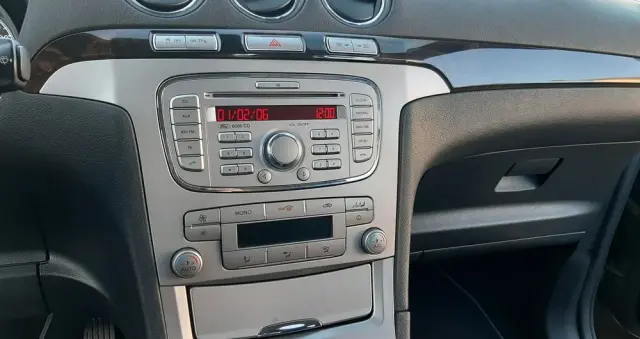 FORD Galaxy 2.0 Ghia