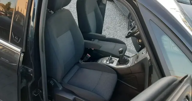 FORD Galaxy 2.0 Ghia