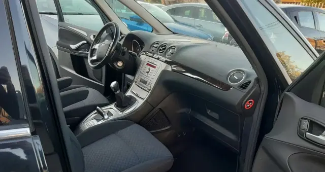 FORD Galaxy 2.0 Ghia