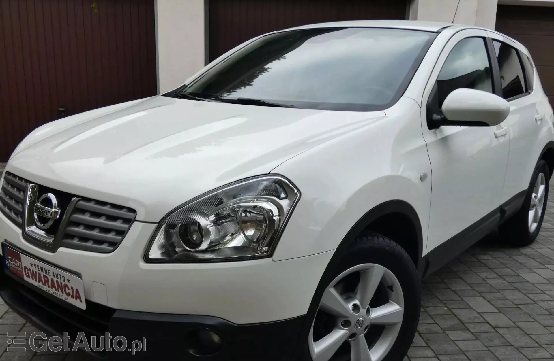 NISSAN Qashqai 2.0i (141 KM)
