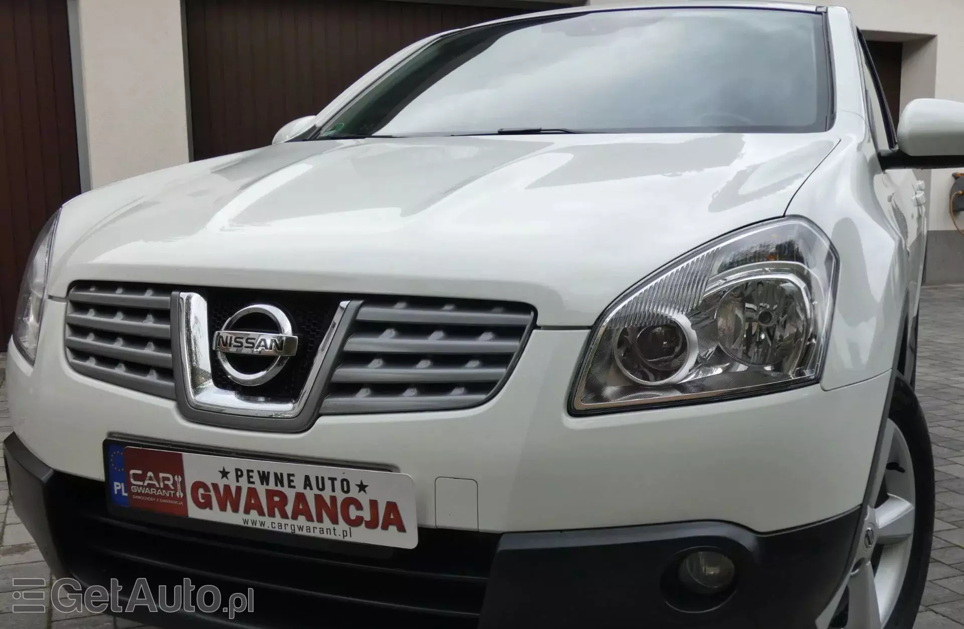 NISSAN Qashqai 2.0i (141 KM)