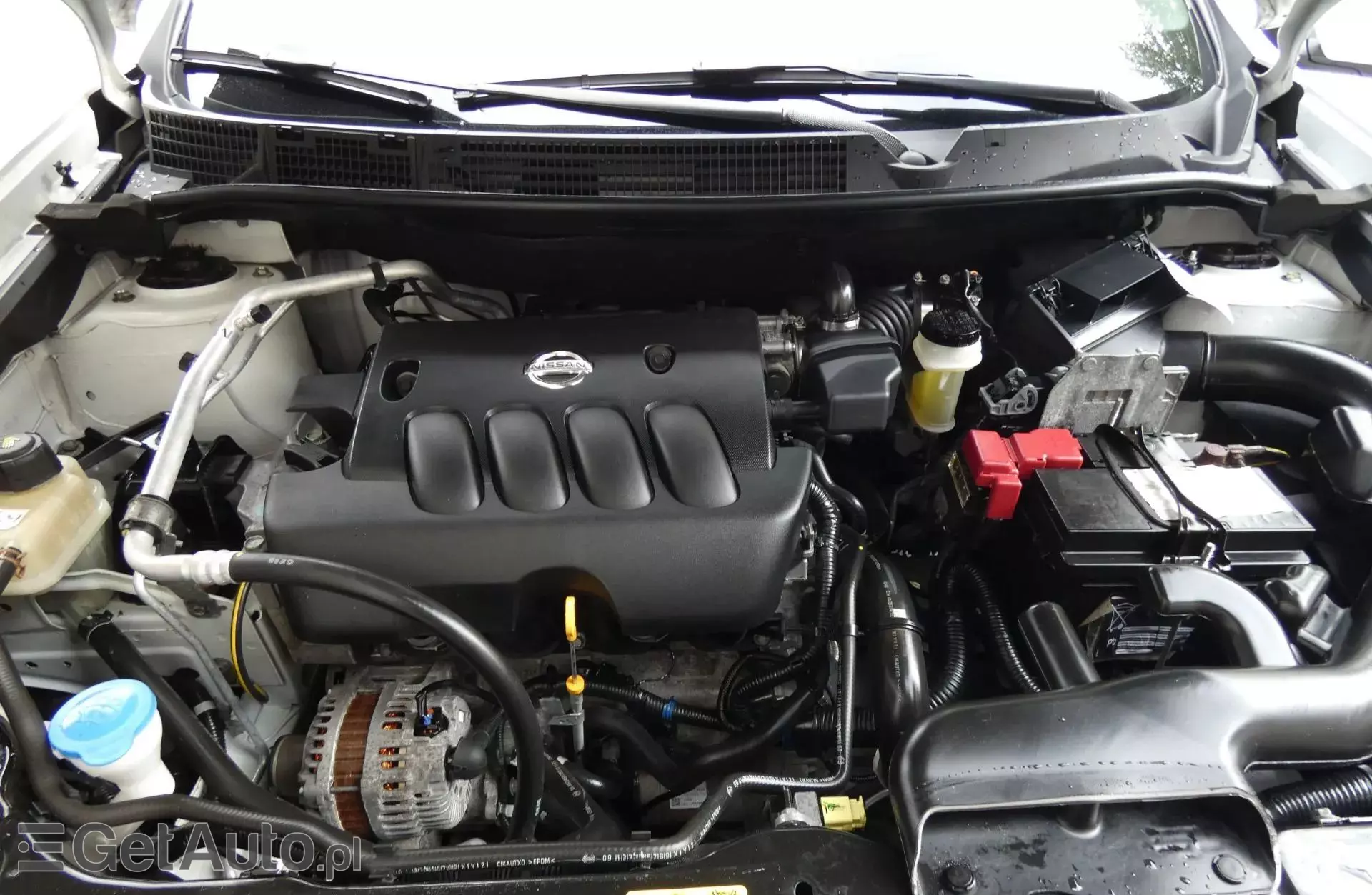 NISSAN Qashqai 2.0i (141 KM)