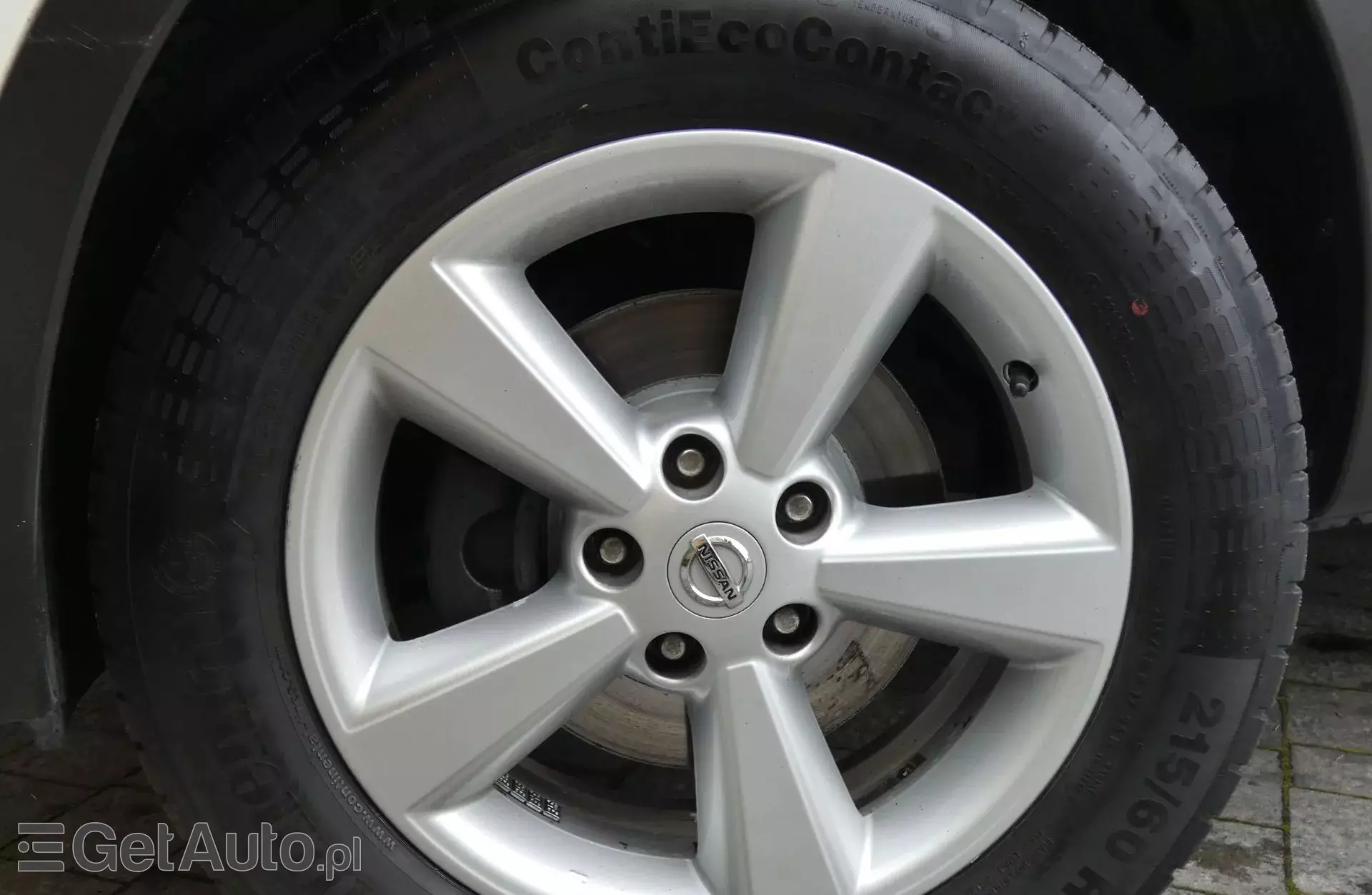 NISSAN Qashqai 2.0i (141 KM)