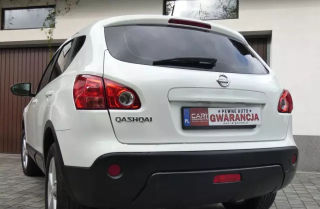 NISSAN Qashqai 2.0i (141 KM)