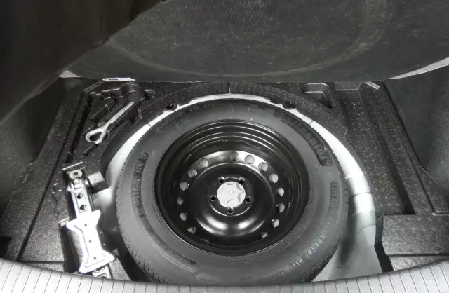 NISSAN Qashqai 2.0i (141 KM)