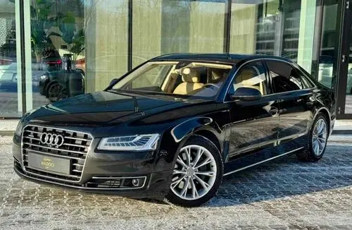AUDI A8 