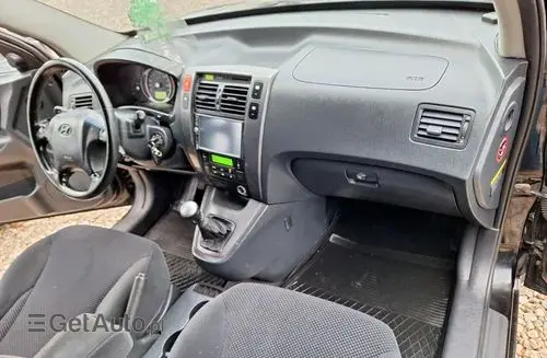 HYUNDAI Tucson 