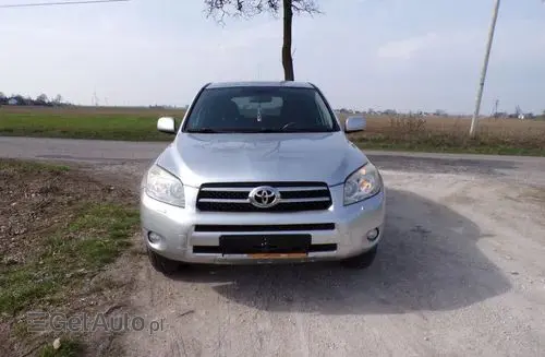 TOYOTA Rav 4 