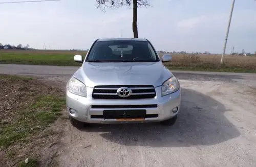 TOYOTA Rav 4 
