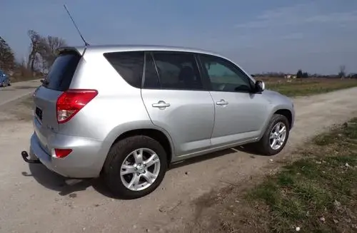 TOYOTA Rav 4 