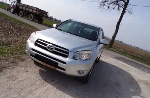 TOYOTA Rav 4 