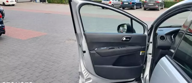 PEUGEOT 3008 120 VTi Premium