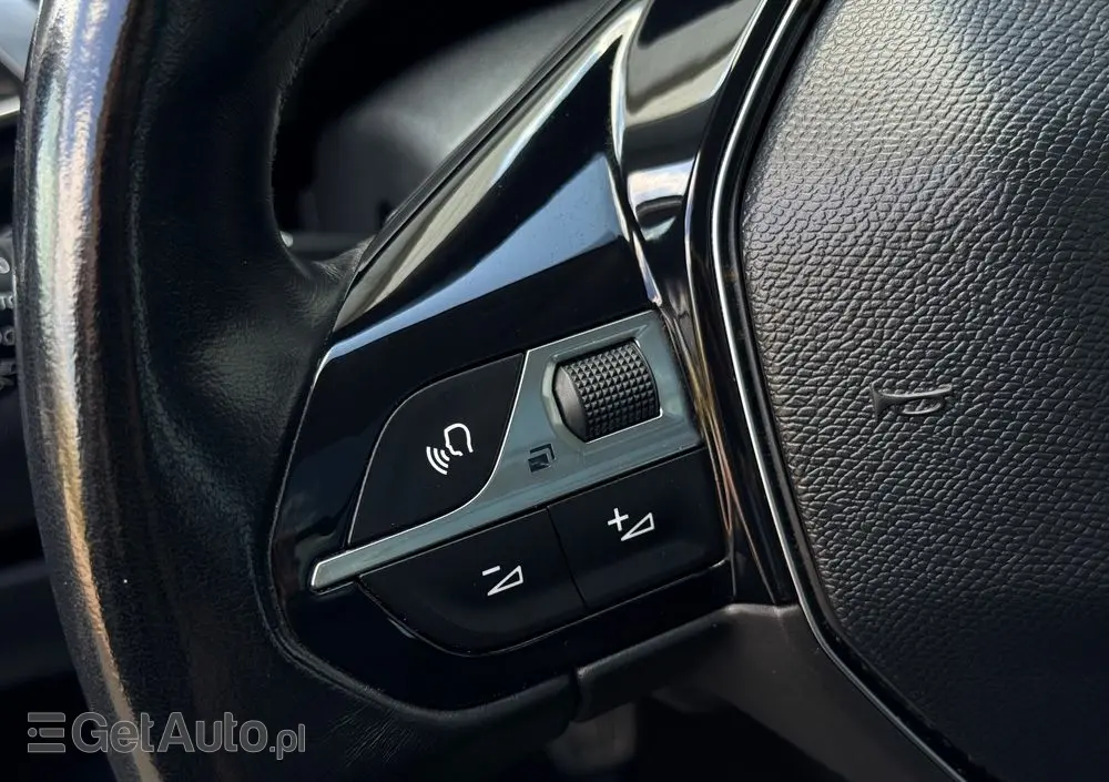 PEUGEOT 3008 BlueHDi 150 Stop & Start Allure