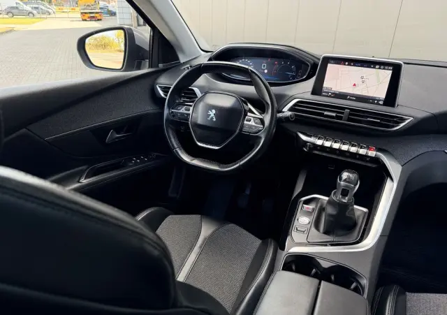 PEUGEOT 3008 BlueHDi 150 Stop & Start Allure