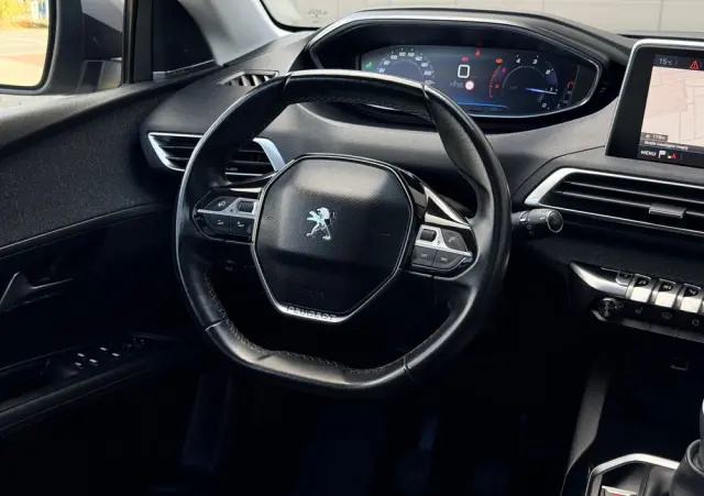 PEUGEOT 3008 BlueHDi 150 Stop & Start Allure