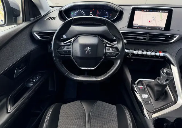 PEUGEOT 3008 BlueHDi 150 Stop & Start Allure